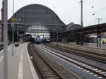 185 529-5 unterwegs für TXL durchfährt mit einem Altmann Autozug den Bremer Hbf.