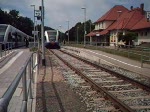 UBB24421 von Stralsund nach Ahlbeck Grenze bei der Ausfahrt im Bahnhof Bansin Seebad.