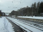 185 649-1 mit einem Hyundai Containerzug in Fahrtrichtung Norden am 13.02.2010 durch Eichenberg.