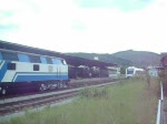 Itino Ausfahrt aus den Bahnhof Ilmenau, auf Gleis 2 rangiert die Rennsteigbahn. 27.05.09