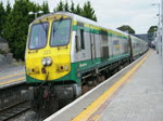 IERLAND SEP 2009 THURLES DIESELLOC 225  met stuurpost 4001   BIJ VERTREK VAN HET STATION