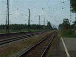 Die italienische E-Lok 412 014 zieht am Nachmittag des 30.05.08 einen Gterzug durch den BHF Gersthofen.