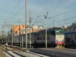 Einfahrt eines Schnellzugs mit E.656 497 am 15.
