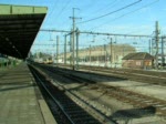 E-Lok 3005 mit Dostos der SNCB verlsst am spten Nachmittag den Bahnhof Luxemburg in Richtung Brssel Midi.