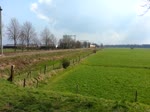 Ein DD-VIRM kommend aus Amersfoort begegned ein ICM Koploper aus Amsterdam bei Soest.
05-03-2014 