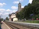 109.13 fährt mit dem SR 16784 nach Spitz a/d Donau am 22.Juni 2013 durch Greifenstein-Altenberg. 
