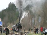 93.1420 des  Verein Neue Landesbahn  am 15.April 2012 mit dem SR 14602 in St. Aegyd am Neuwalde ausfahrend.

