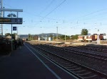 Regionalexpre 2713  Steirisches Vulkanland  fhrt am 5.10.2008 durch den Bahnhof Bad Vslau.