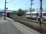 Eine BB Br 1116 mit einem EC kommend von mnchen ber Salzburg  nach Zagreb ber Lubljana fhrt gerade in Villach Hbf ein. Am 12.04.07