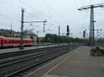 Auch ein seltener Gast: 1142 579-0 der SVG rauschte am 04.09.2009 Lz in Fahrtrichtung Süden durch Fulda.