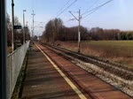 EU44-010 mit EC 45 bei Durchfahrt den Haltestelle Satopy in Richtung Osten, 9.02.2020