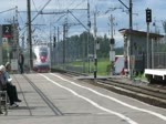 Durchfahrt eines  Сапсан  (Sapsan) Velaro EWS1 im Bahnhof Kolpino, 16.7.17 