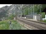 Schweiz 2012 - Die Re 4/4 189  Niedergesteln  bringt am 5.6.2012 einen Güterzug über die Lötschberg-Bergstrecke nach Brig.