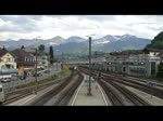 Schweiz 2012 - Einfahrt eines ICE nach Basel am Abend des 5.6.2012 in Spiez.