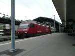 Re 460 004-9 mit IC bei der Ausfahrt von St. Gallen.
