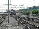 Aus Richtung Thun fhrt am spten Nachmittag des 28.07.08 dieser IC im Bahnhof Spiez ein, bei diesem ist eine Lok der BR 460 fast in der Mitte des Zuges eingereiht, was ich je nach Tageszeit fters