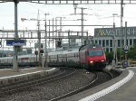 Re 460 017-7 am 23.08.08 in Zrich Oerlikon.