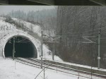 IC fhrt am 02.01.09 aus dem Aegertentunnel bei Wynau auf der NBS Rothrist- Mattstetten.