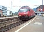 Eine Re 460 bei der Ausfahrt mit einem IC nach Zrich aus dem Bahnhof Arth-Goldau.