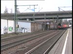 Re 482 027 von SBB Cargo fuhr mit einem GZ durch den Bahnhof Hamburg-Harburg am 27.3.