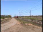 Eine SBB Cargo Re 482 fuhr mit einem Containerzug durch Ochtmissen bei Lneburg am 17.4.