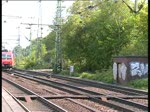 Re 482 020 fuhr mit einem Gterzug in den Bahnhof Hamburg-Harburg musste aber aufgrund eines roten Signales anhalten. Gru an den netten TF !!!