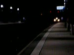 Eine Bm 4/4 und eine Re 485 mit GZ begegnen sich in Sissach am 15.01.2008