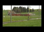 Auf dem Weg von Appenzell nach Herisau ist diese Garnitur der AB Appenzeller Bahnen am 30.4.2012 bei Jakobsbad.