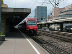 Re 450 016-7 auf der S9 in Zrich Altstetten und Re 460 099-5.