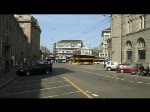 Quer durch die Schweiz - Am Bahnhofsplatz in St.Gallen knnen wir noch einen der neuen Zge der Trogener Bahn auf Film bannen.