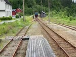 Rangierfahrt am 23. Juni 2022 im Bahnhof von SVORKMO.