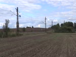 Zum Tag der Eisenbahn am 12.09.26, fuhren 313 432 und 310 072 eine Rundfahrt von Cheb nach Tršnice und dann über die Verbindung nach Františkovy Lázně und zurück nach Cheb. Hier ist der Zug als Os 10894 in der Verbindung ...