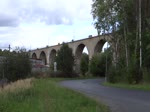 Zum Tag der Eisenbahn am 12.09.26, fuhren 310 072 und 313 432 eine Rundfahrt von Cheb nach Tršnice und dann über die Verbindung nach Františkovy Lázně und zurück nach Cheb. Hier ist der Zug als Os 10895 in Cheb auf dem S ...