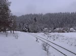 475 111 fuhr am 02.12.23 die Pendelfahrten von Sokolov nach Hrebeny und zurück. Am Zugschluss war 745 703, die den Zug zurück nach Sokolov fuhr. Hier zu sehen in Luh nad Svatavou.