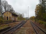 742 357-7 fuhr am 25.10.17 den leeren Betonteilezug von Aš nach Cheb durch Hazlov.