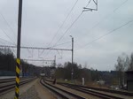 754 008-1 zu sehen am 22.11.14 in Čerčany beim Umsetzen. Video entstand vom Bahnsteigende.