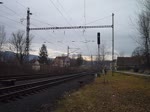 362 019-2 zu sehen mit einem Schnellzug in Citice.