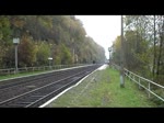 In Schmilka-Hirschmhle treffen wir am 27.10.2011 nacheinander auf die 371 003 mit einem EC nach Berlin und auf die schon im neuen Farbschema der CD Cargo daher kommende 372 007-5.