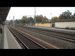 Mit 371 003 durcheilt ein EuroCity, von Tschechien kommend, den Bahnhof Pirna in Richtung Dresden.