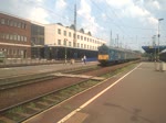 Ausfahrt einer Wendezug-Nahverkehrsgarnitur, geschoben von 418-130, aus Debrecen, 10.7.16