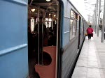 Ausfahrt der Metro Linie 2 in Budapest aus der Station rs vezr tere nach Dli plyaudvar ber Stadionok.