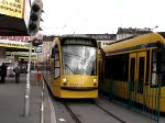 Eine Siemens Combino am MOSZKVA TR in Budapest/Ungarn.