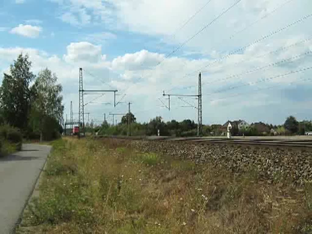 Unsere erste Sichtung der 110 169-0, dem neuem Mitglied der Bahntechnik mit Kompetenz-Truppe am 27.08.2009 bei Dedensen/Gmmer.