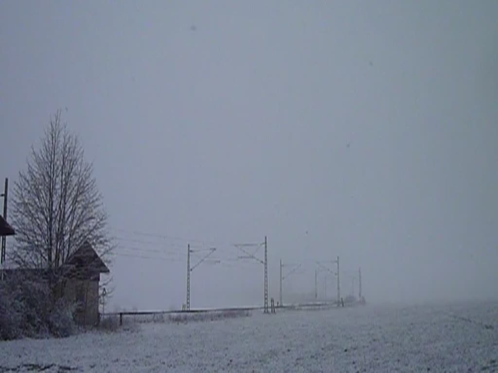 V490.2 der hvle fuhr am 24.01.14 mit einem Kesselzug durch das Vogtland. Hier zu sehen in bei Drochaus/V. 