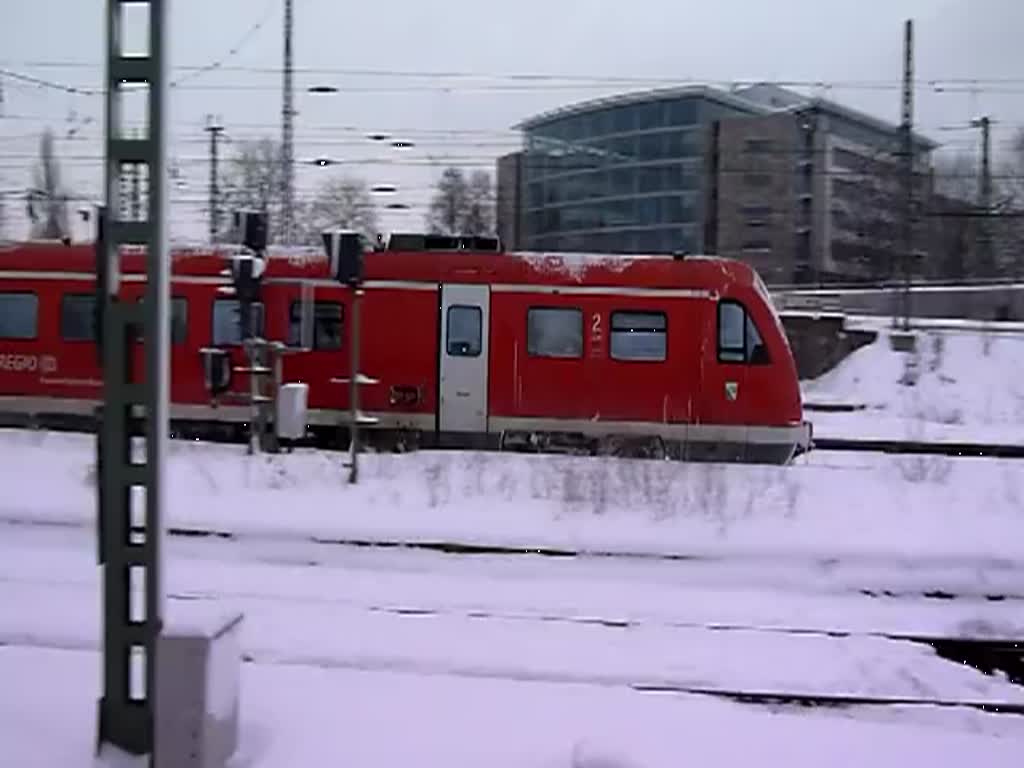VTG 612 bei der Ausfahrt aus dem Dresdner HBF nach Liberec.
Dresden  28.12.10