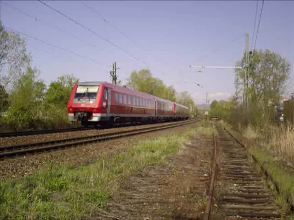 Zugverkehr am km 392,2 in Radolfzell! Ab hier beschleunigen die Zge in Fahrtrichtung Singen(Htw) auf 160 km/h! 02.05.08